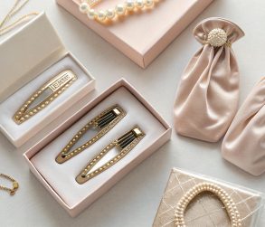 create-a-flat-lay-image-featuring-custom-hair-clip